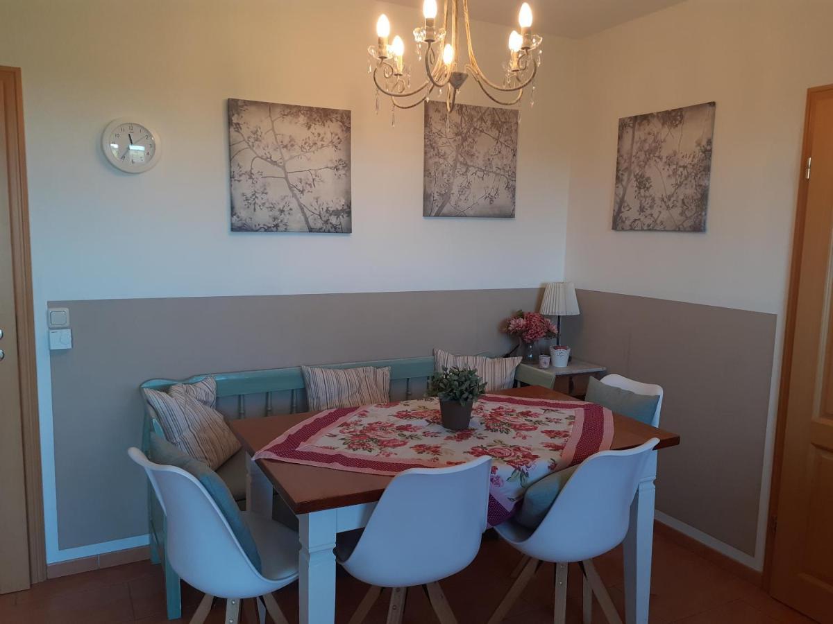 Villapampa Lurschau Buitenkant foto